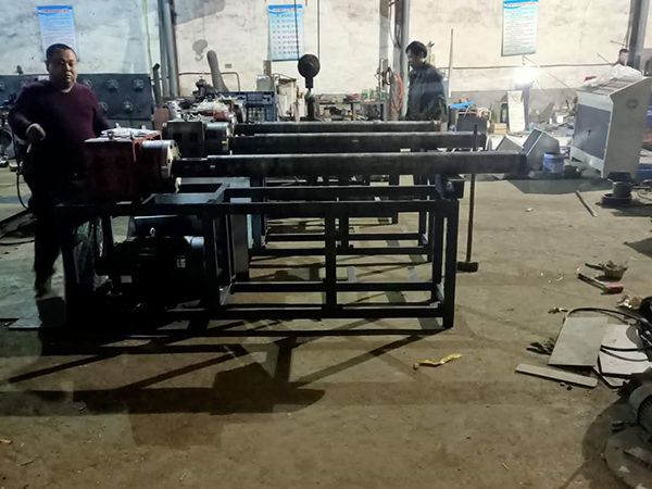 熔噴布（bù）設備